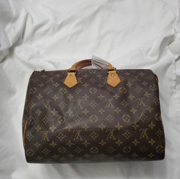 Authentic Classic Louis Vuitton Monogram Canvas Top Handle Bag - Picture 3 of 12